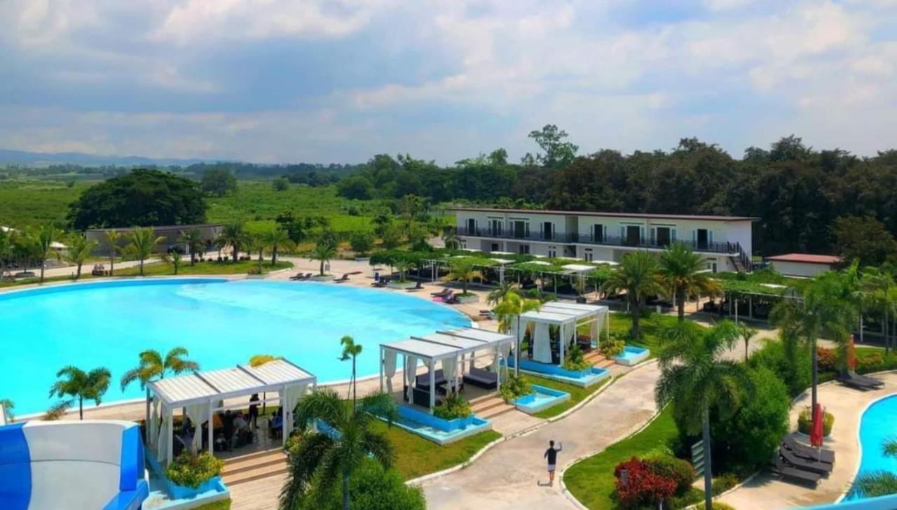 Rl Resort And Leisure Park Porac Екстер'єр фото